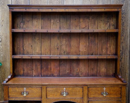 GOOD 1800S OAK DRESSER IN EXCELLENT CONDITION - ADDITIONAL PHOTO 4