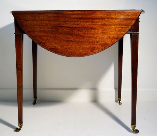 FINE 1780S GEORGIAN MAHOGANY OVAL PEMBROKE TABLE IN LOVELY ORIGINAL CONDITION - ADDITIONAL PHOTO 3