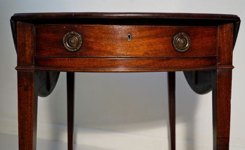 FINE 1780S GEORGIAN MAHOGANY OVAL PEMBROKE TABLE IN LOVELY ORIGINAL CONDITION - ADDITIONAL PHOTO 5