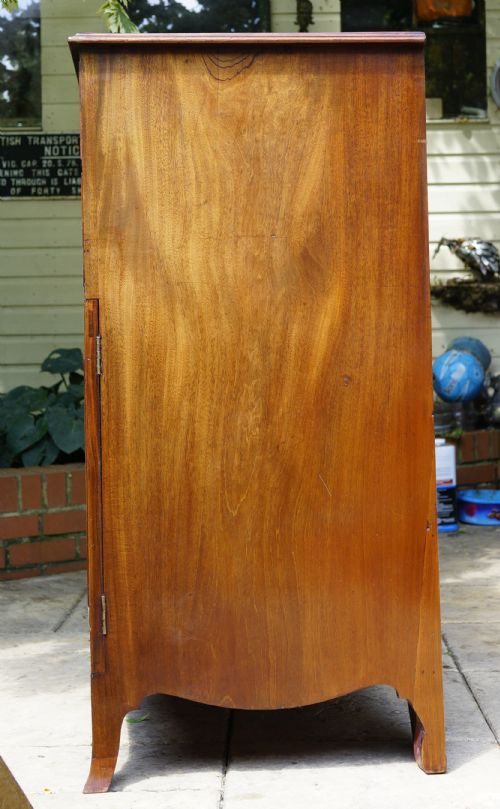 GOOD GEORGIAN MAHOGANY CHEST OF DRAWERS ON SPLAYFEET - ADDITIONAL PHOTO 4