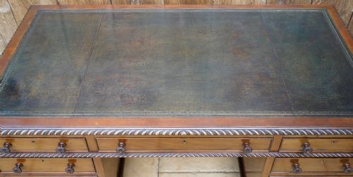 EXCELLENT QUALITY SOLID MAHOGANY THREEPIECE PEDESTAL DESK CIRCA 1920 - ADDITIONAL PHOTO 4