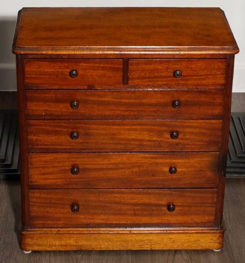 VICTORIAN FINE QUALITY MINIATURE CHEST OF DRAWERS - ADDITIONAL PHOTO 3