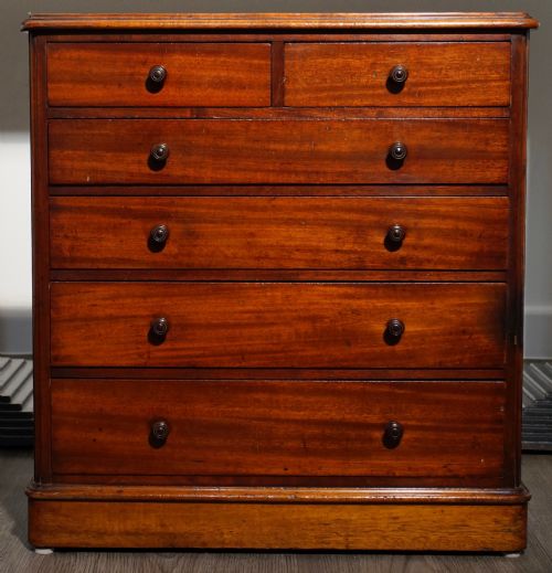 victorian fine quality miniature chest of drawers - CATEGORY: ANTIQUE CHEST OF DRAWERS - DATED VICTORIAN