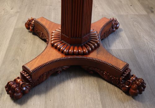 A FINE QUALITY CIRCULAR SOLID PADOUK ANGLOINDIAN PLATFORM BASE DINING CENTRE TABLE - ADDITIONAL PHOTO 1