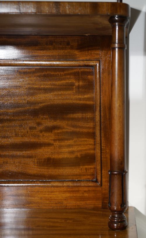 ANTIQUE BEAUTIFULLY FIGURED MAHOGANY TWODOOR CHIFFONIER - ADDITIONAL PHOTO 4