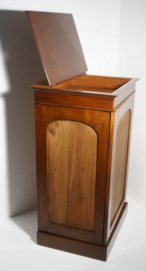 ANTIQUE MAHOGANY CUPBOARD - ADDITIONAL PHOTO 3