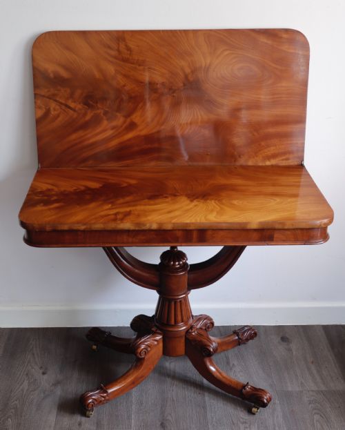 antique tea table - CATEGORY: ANTIQUE TABLES - DATED 19TH CENTURY