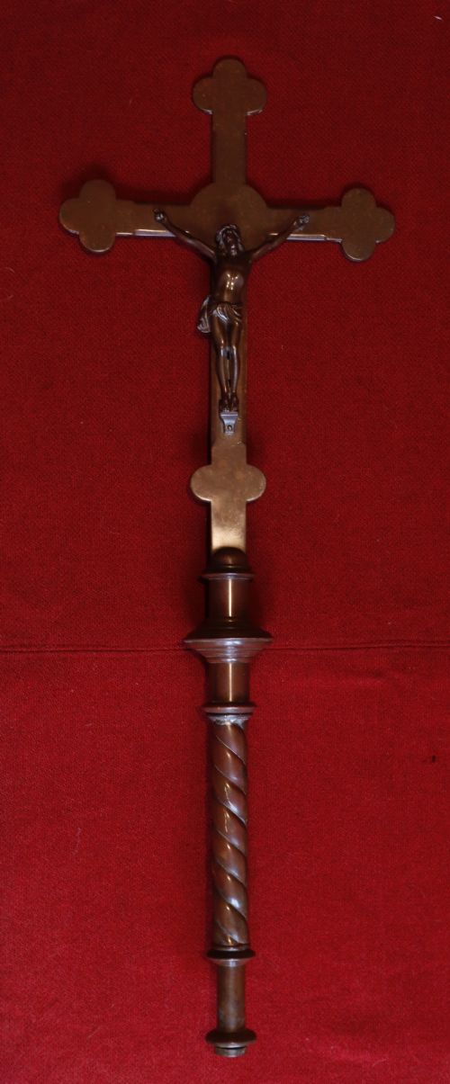 ANTIQUE CRUCIFIX - ADDITIONAL PHOTO 2