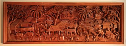 FINELY DETAILED CARVED TEAK WALL HANGING DISPLAY - ADDITIONAL PHOTO 2