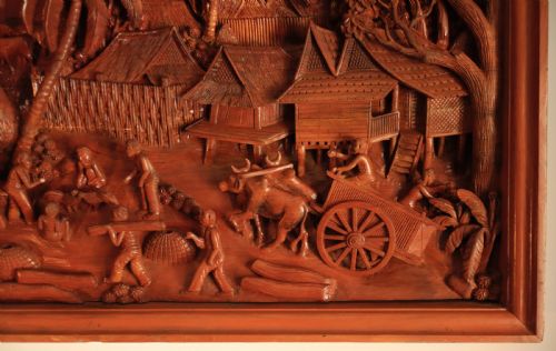 FINELY DETAILED CARVED TEAK WALL HANGING DISPLAY - ADDITIONAL PHOTO 4