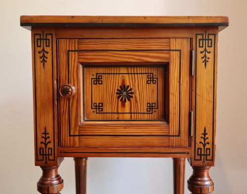 CUPBOARD WITH FINE DECORATION - ADDITIONAL PHOTO 1