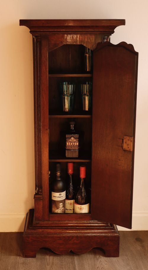 OAK CUPBOARD - ADDITIONAL PHOTO 1