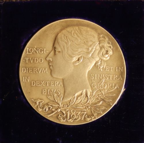 1897 QUEEN VICTORIA OFFICIAL DIAMOND JUBILEE MEDAL - ADDITIONAL PHOTO 9