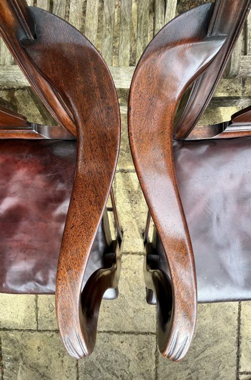 PAIR OF HEPPLEWHITE STYLE MAHOGANY HOOP BACK CHAIRS - ADDITIONAL PHOTO 7