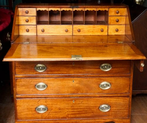 BUREAU - ADDITIONAL PHOTO 1