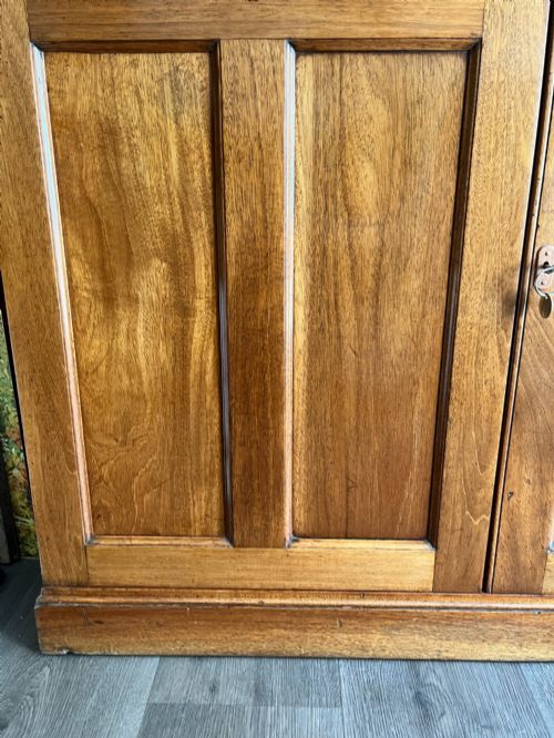 MAHOGANY BOOKCASE - ADDITIONAL PHOTO 6