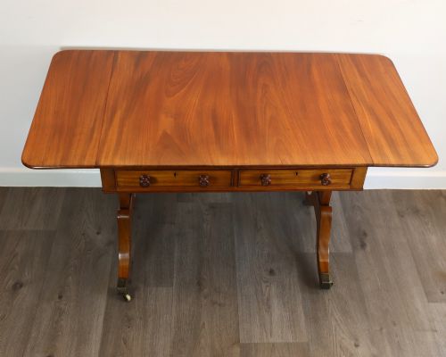 SOFA TABLE