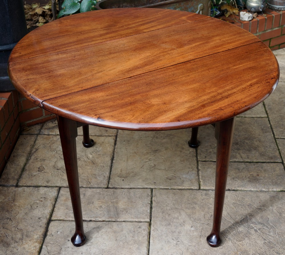 A three plank George 3rd mahogany pad foot gate leg dining table View II