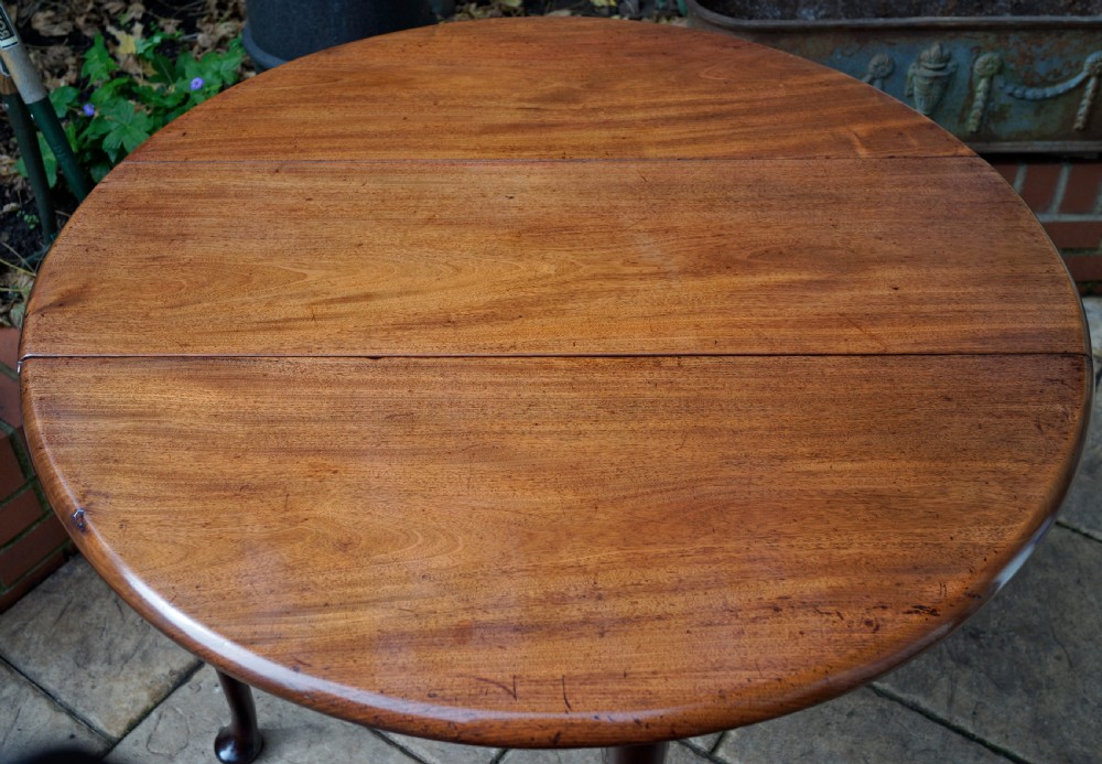 A three plank George 3rd mahogany pad foot gate leg dining table View III