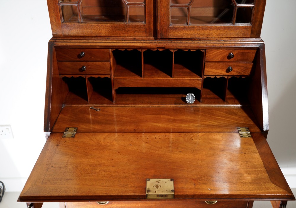 A fine quality Georgian Mahogany bureau bookcase of small proportions. View III