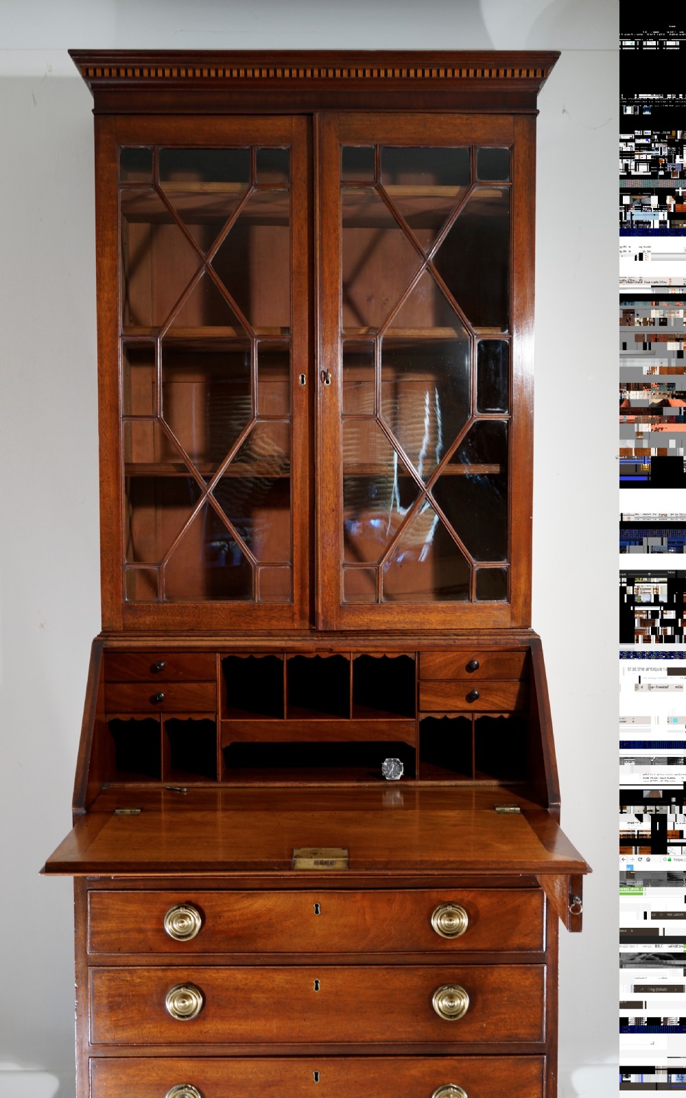 A fine quality Georgian Mahogany bureau bookcase of small proportions. View VII