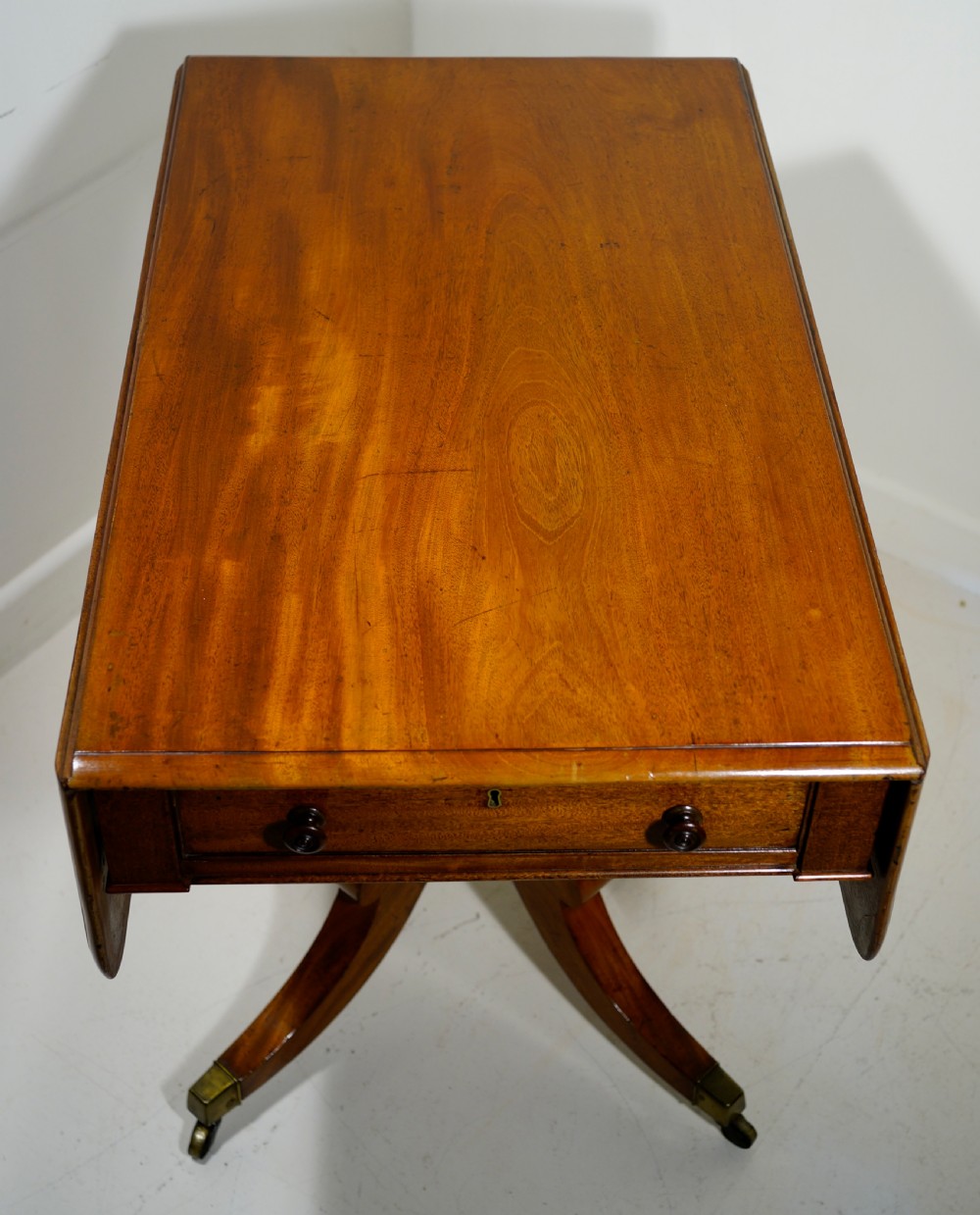 Mahogany centre support drop flap dining table in excellent original condition  View V