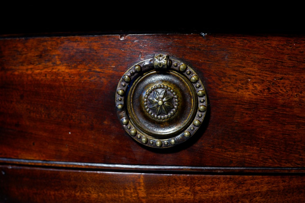 Fine 1780s Georgian mahogany oval Pembroke table in lovely original condition View VIII