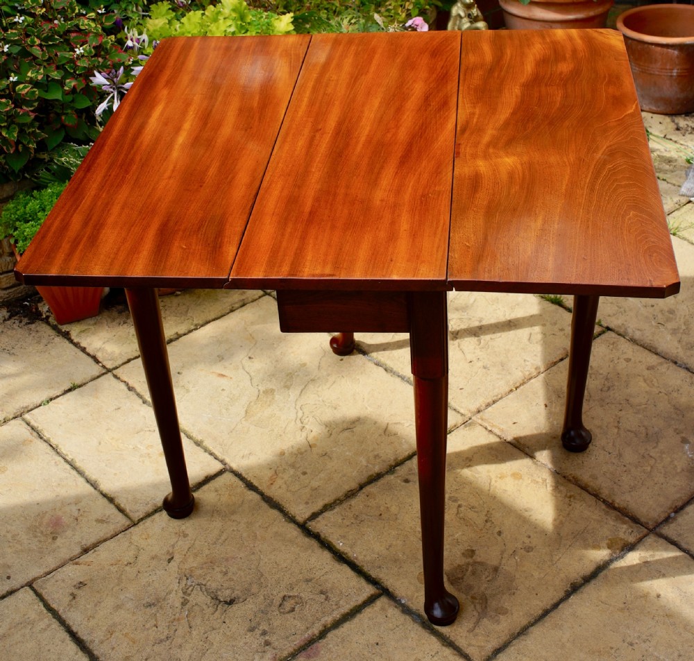 1780s Highly figured Mahogany cottage pad foot table. View IV