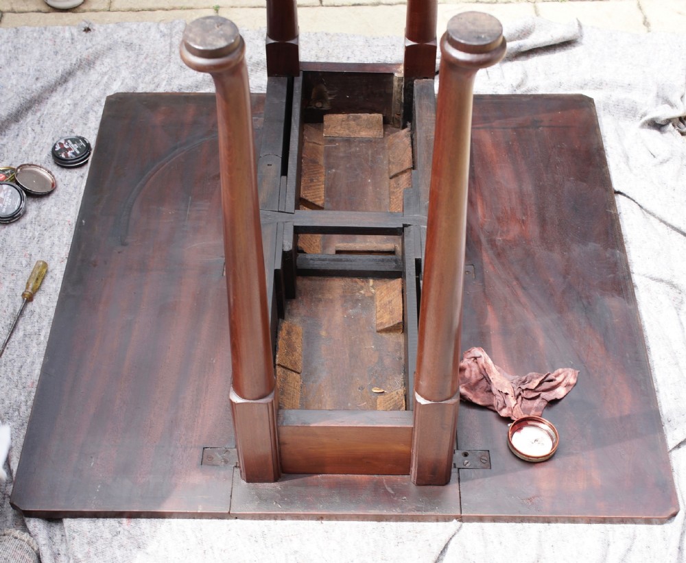 1780s Highly figured Mahogany cottage pad foot table. View VII