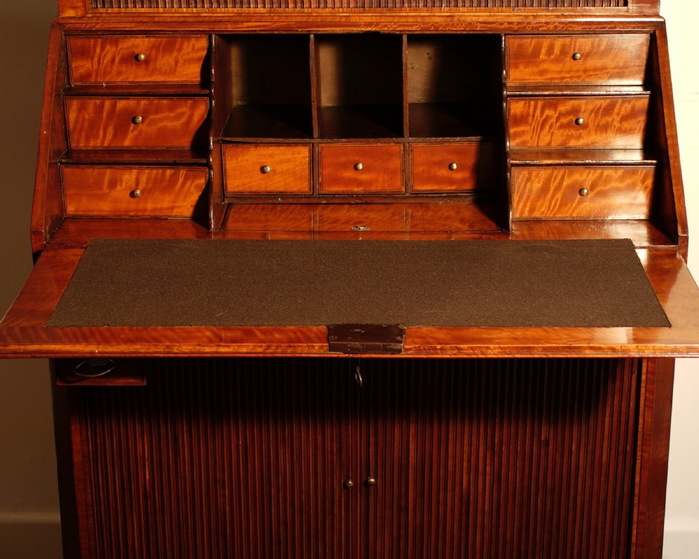 Satinwood Bureau 1820s View VIII