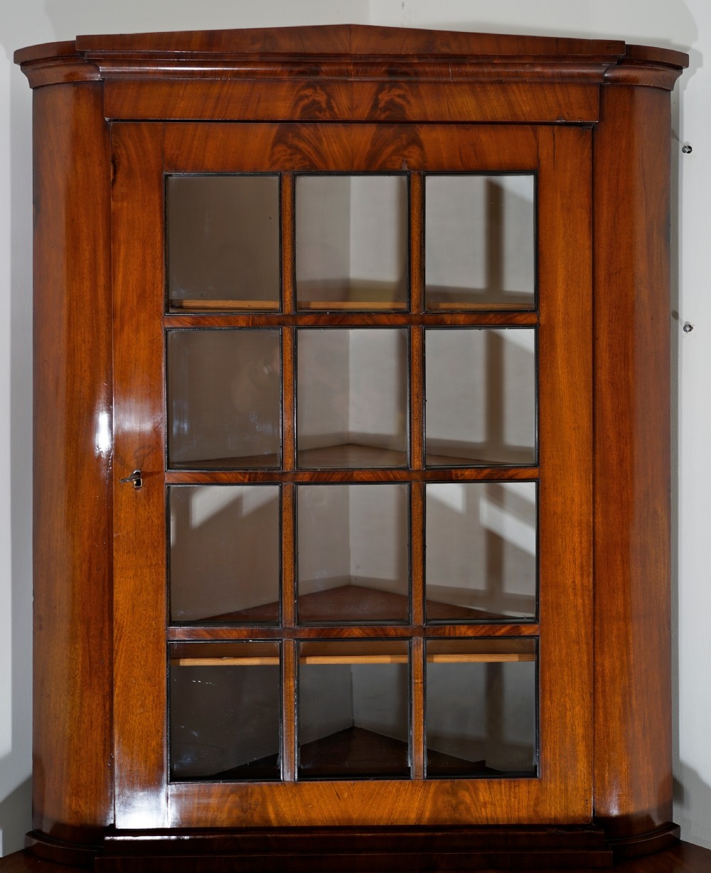 Corner cupboard. View III