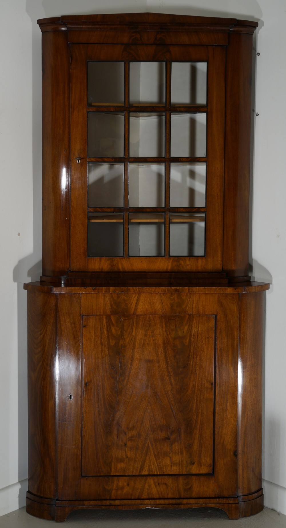 Corner cupboard.