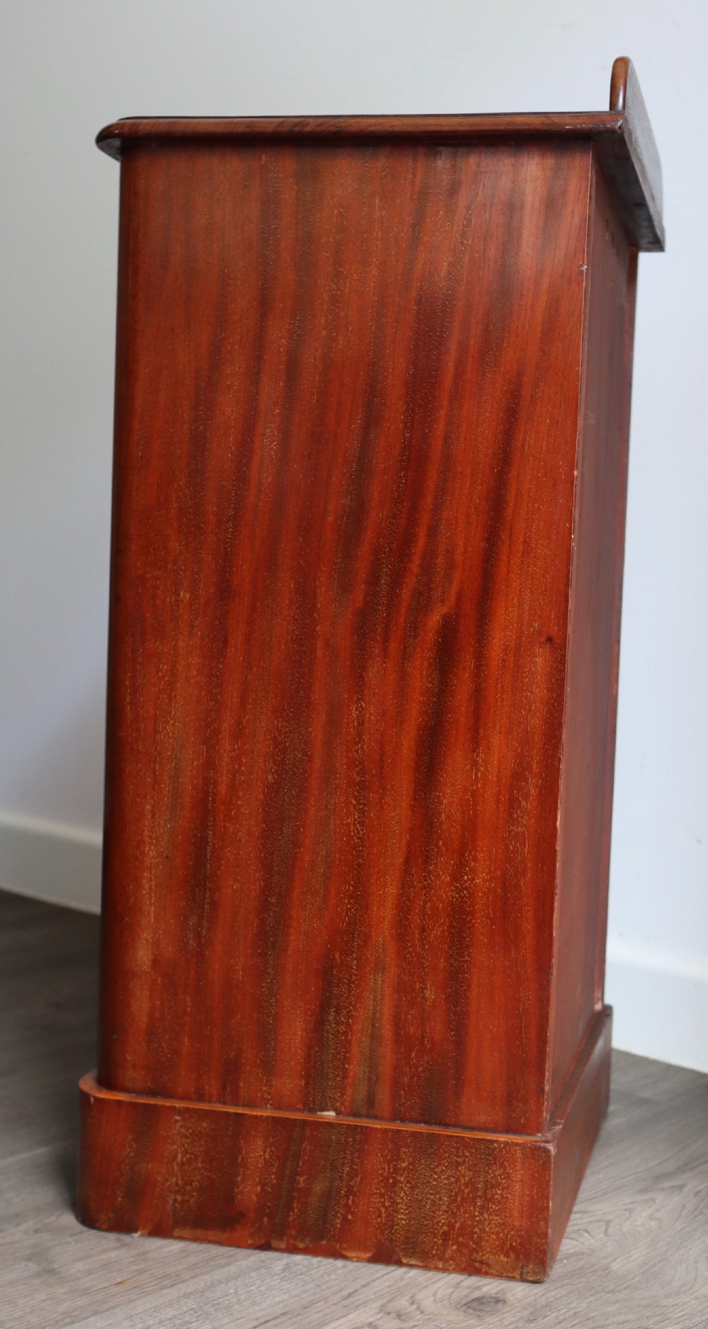 Antique mahogany cupboard View IV