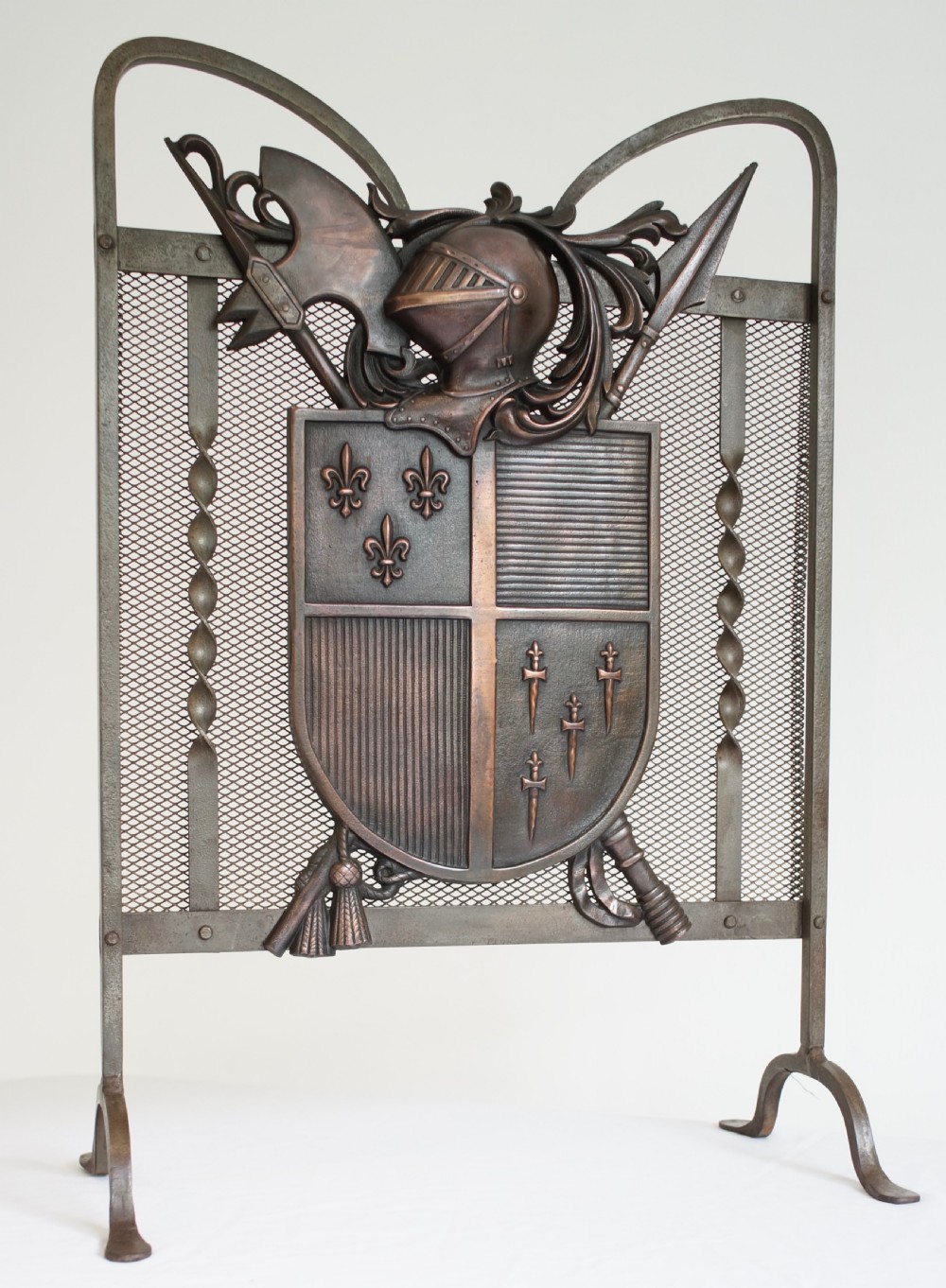 Antique fire screen. View IV