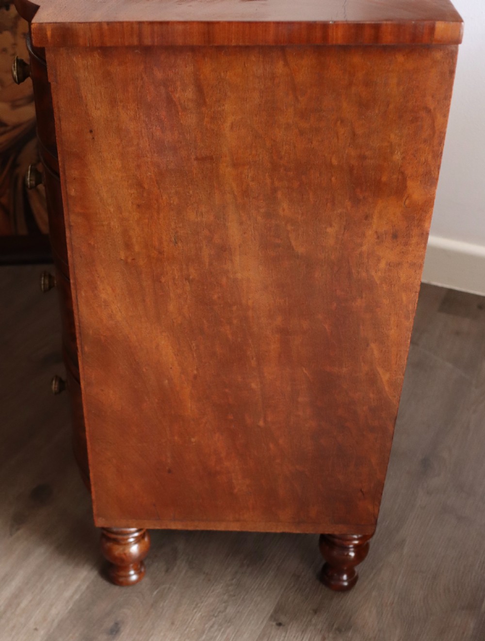 Mahogany chest of drawers niche size. View VI