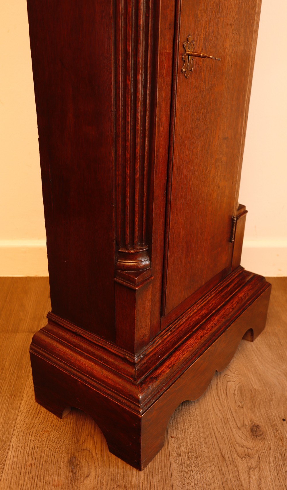 Oak cupboard. View VII