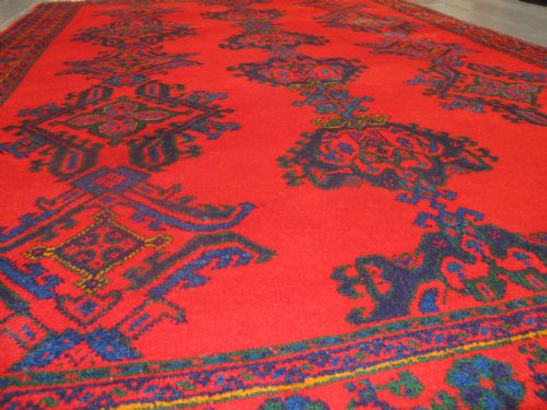 Turkey Carpet, 3.05m X 2.35m.