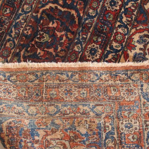 EXCEPTIONAL PERSIAN ISFAHAN CARPET CIRCA 1900 416M X 310M - ADDITIONAL PHOTO 4