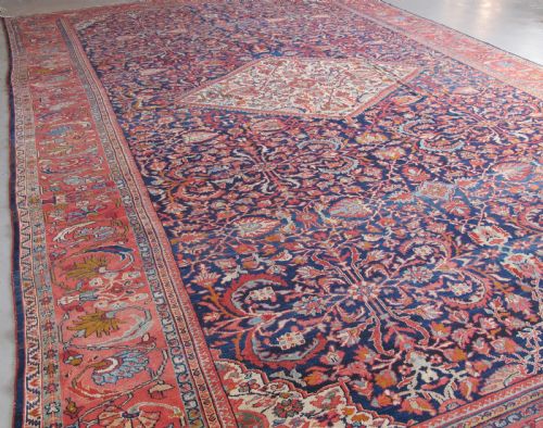 EXCEPTIONAL PALACE SIZE ANTIQUE SULTANABAD CARPET CIRCA 1880 565M X 390M - ADDITIONAL PHOTO 1