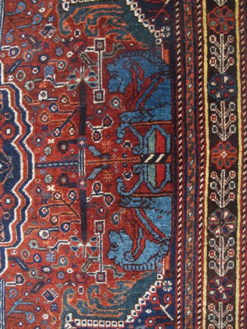 ATTRACTIVE ANTIQUE QASHQAI RUG DEPICTING PILLARS OF PERSEPOLIS - ADDITIONAL PHOTO 7