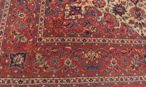 VERY FINE ANTIQUE ISFAHAN CARPET 398M X 274M - ADDITIONAL PHOTO 1