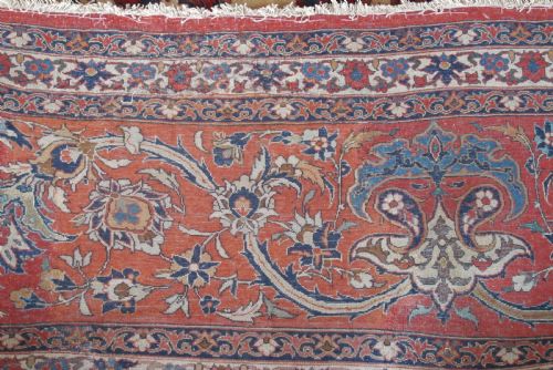 VERY FINE ANTIQUE ISFAHAN CARPET 398M X 274M - ADDITIONAL PHOTO 4