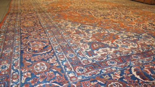 EXCEPTIONAL PERSIAN ISFAHAN CARPET CIRCA 1900 416M X 310M - ADDITIONAL PHOTO 7