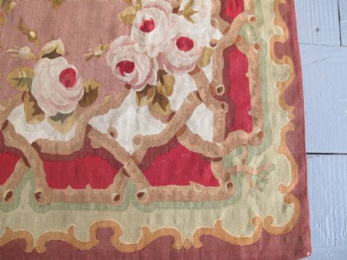 FINE AUBUSSON RUG 190M X 146M - ADDITIONAL PHOTO 3