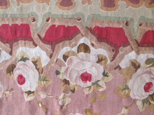FINE AUBUSSON RUG 190M X 146M - ADDITIONAL PHOTO 4