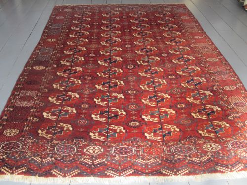 Fine Tekke Carpet, Central Asia, Circa 1880 2.90m X 2.19m