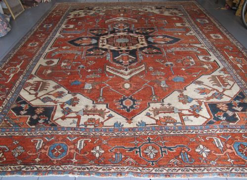 Fine Serapi Carpet, North-west Persia, Circa 1870, 3.93m X 3.23m