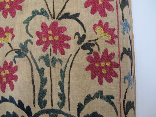 SILK EMBROIDERED SUZANI 270M X 160M - ADDITIONAL PHOTO 4