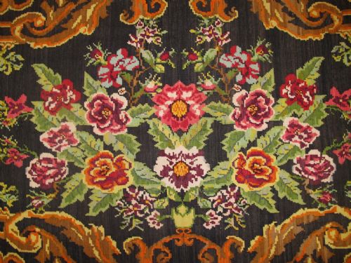 MOLDOVAN FLORAL KILIM CIRCA 1900 184M X 304M - ADDITIONAL PHOTO 2