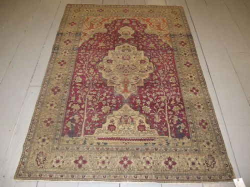 Fine Isfahan Rug, Central Persia, Circa 1890, 1.94m X 1.35m (6'4 X 4'4)